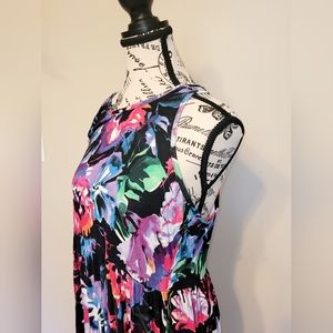 BEAUTIFUL EUOVMY FLORAL MAXI DRESS!!🌷🪻🌺